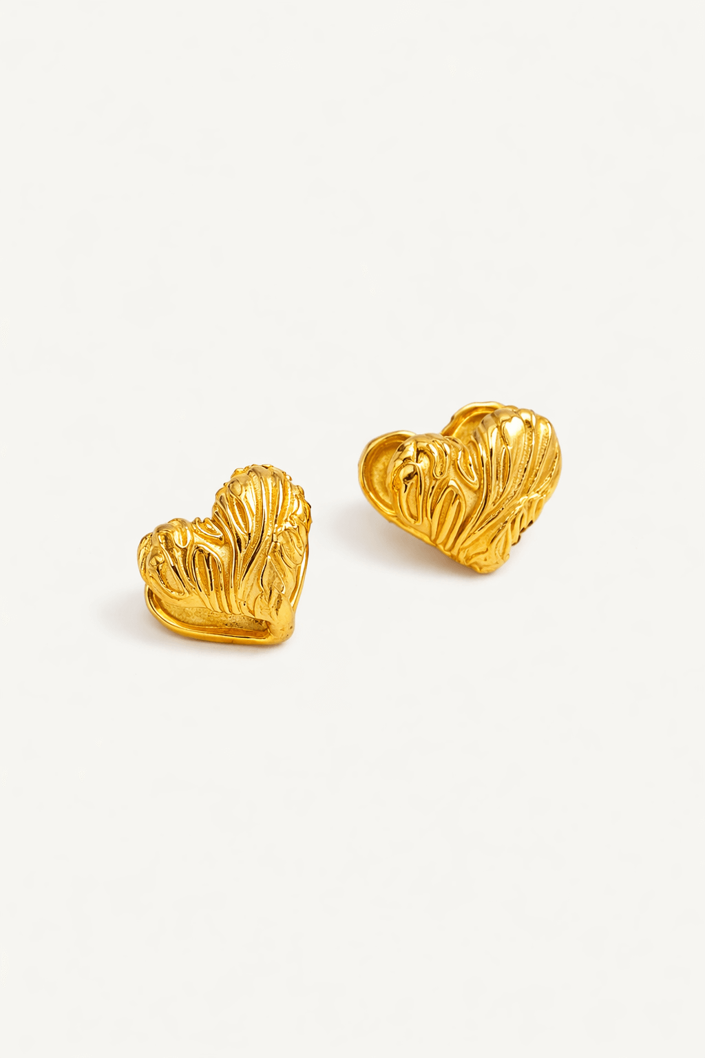 HEART STUDS