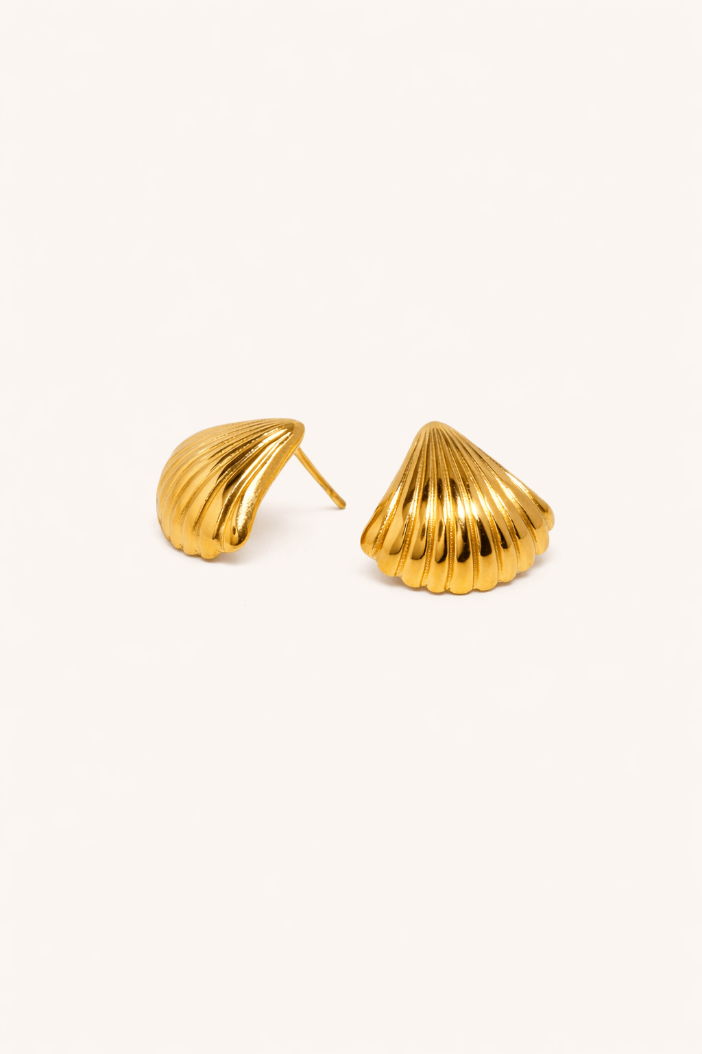 ASHI SINGH SHELL STUDS