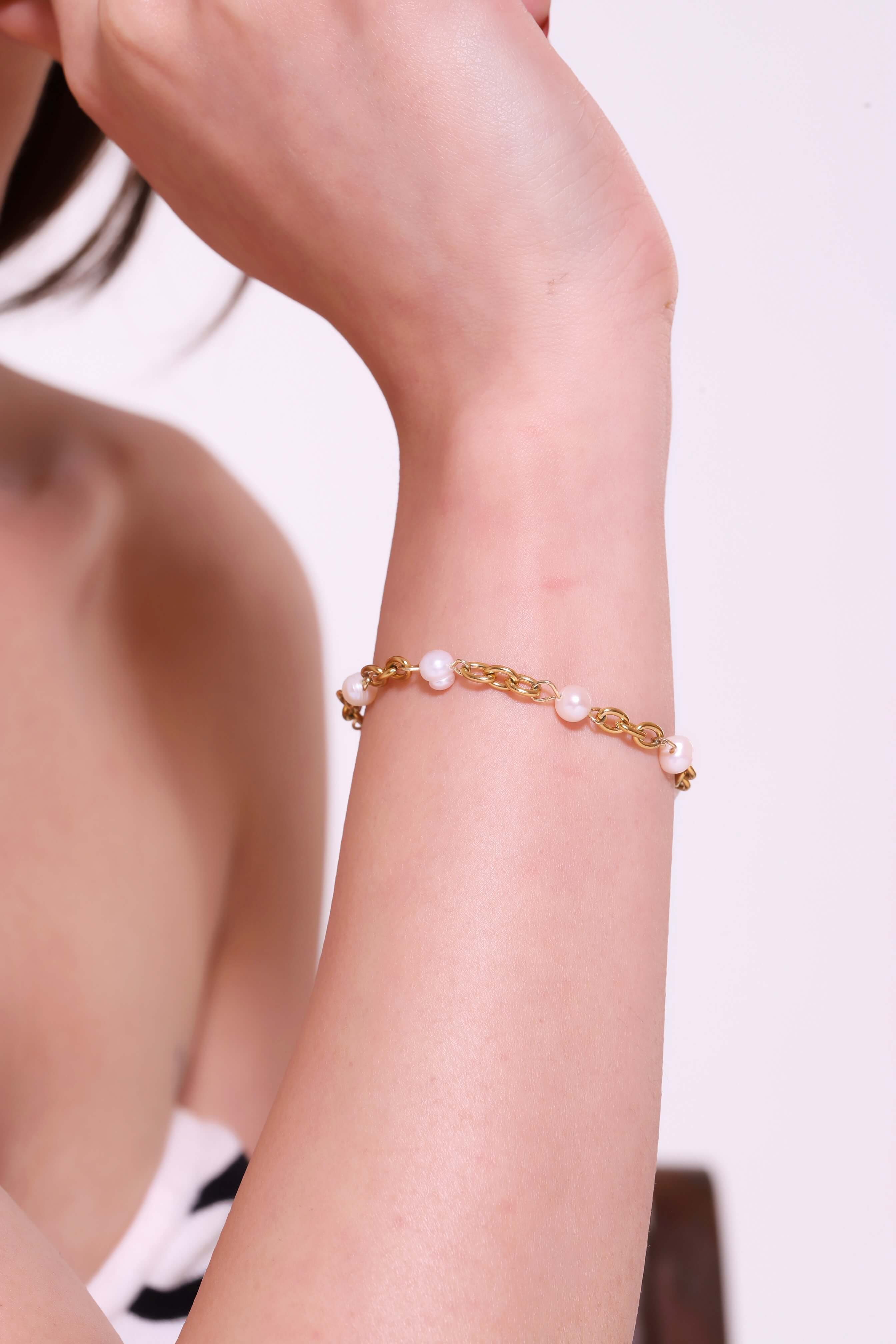 AURORA PEARL BRACELET