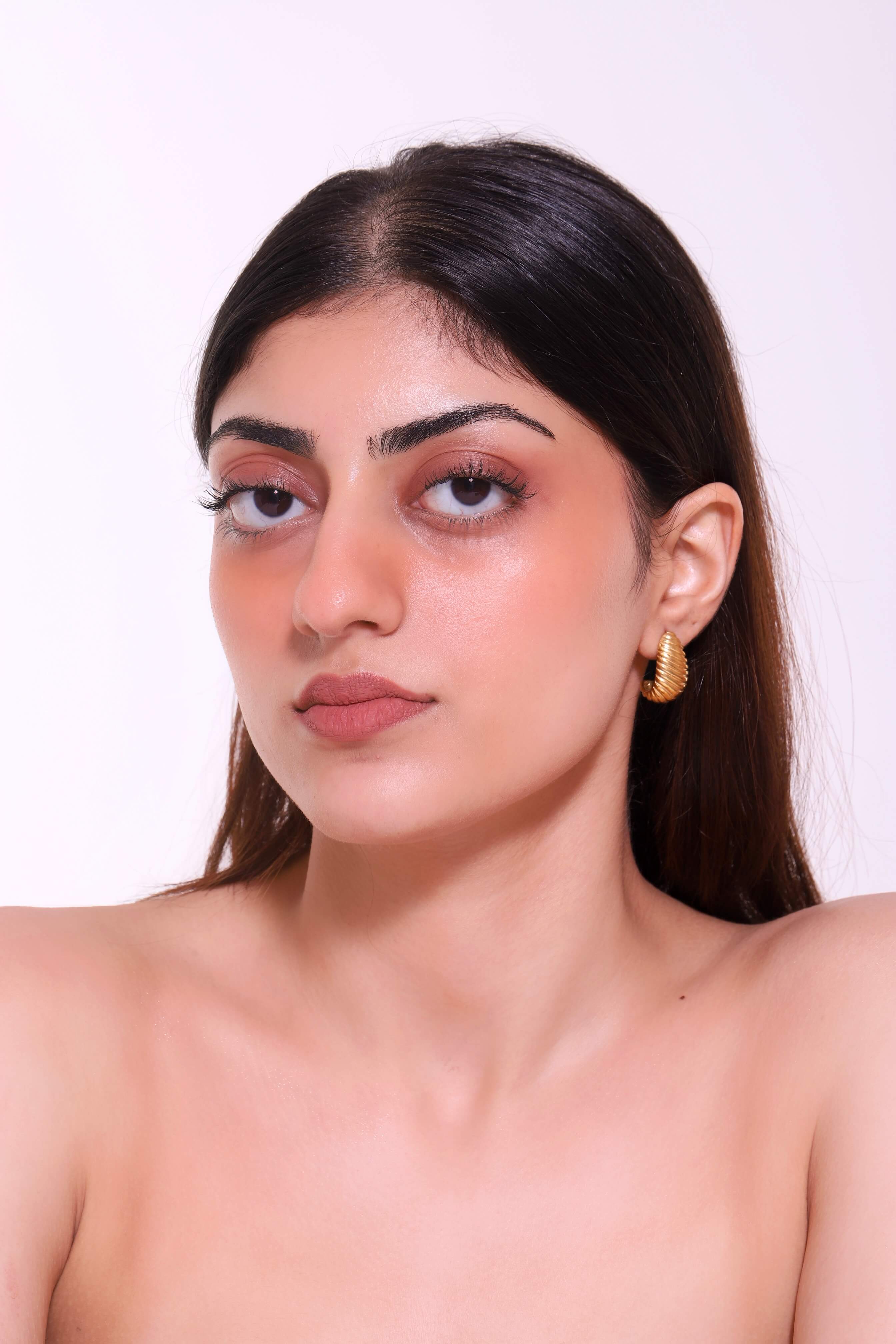 LUNA TEARDROPS [GOLD]