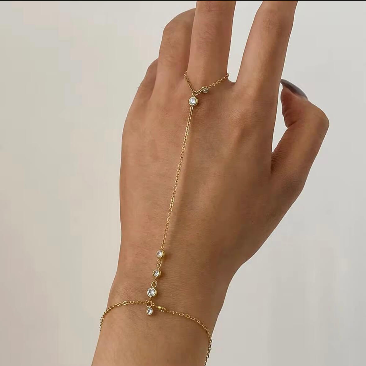 TARA HANDCHAIN