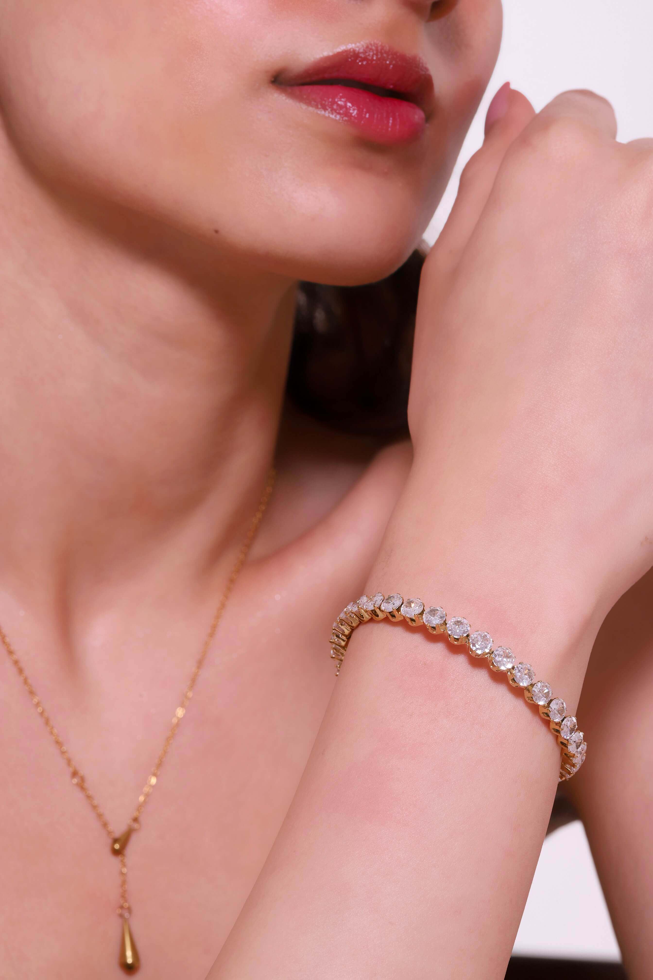 SERENITY BANGLE [GOLD]