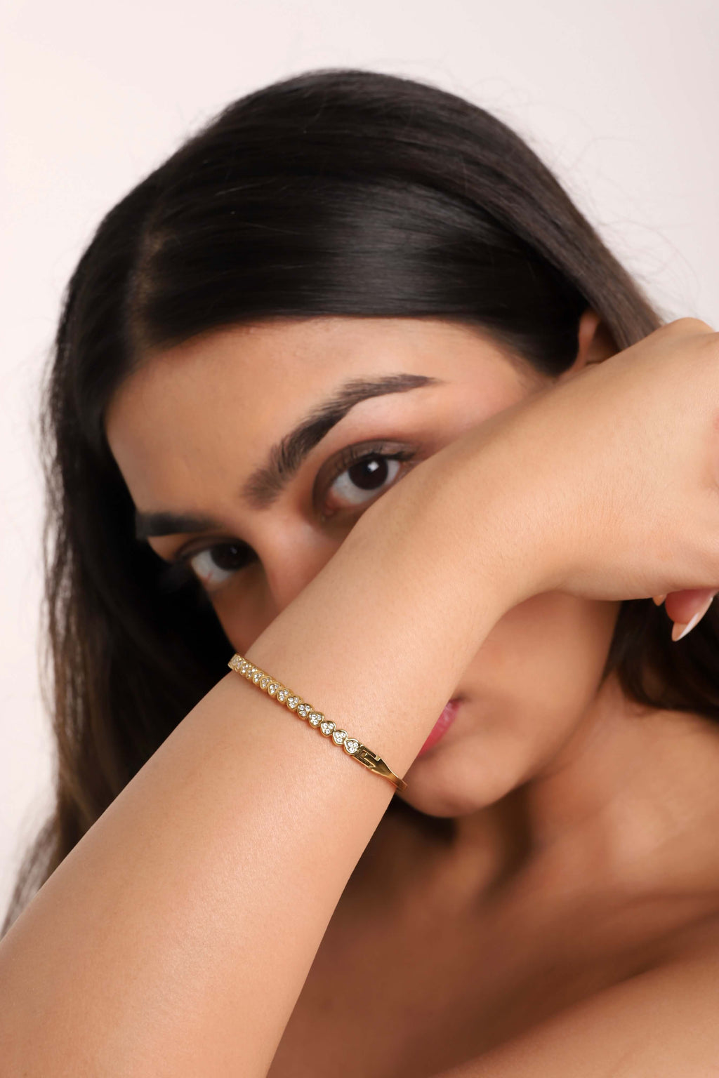 VIENNA BANGLE