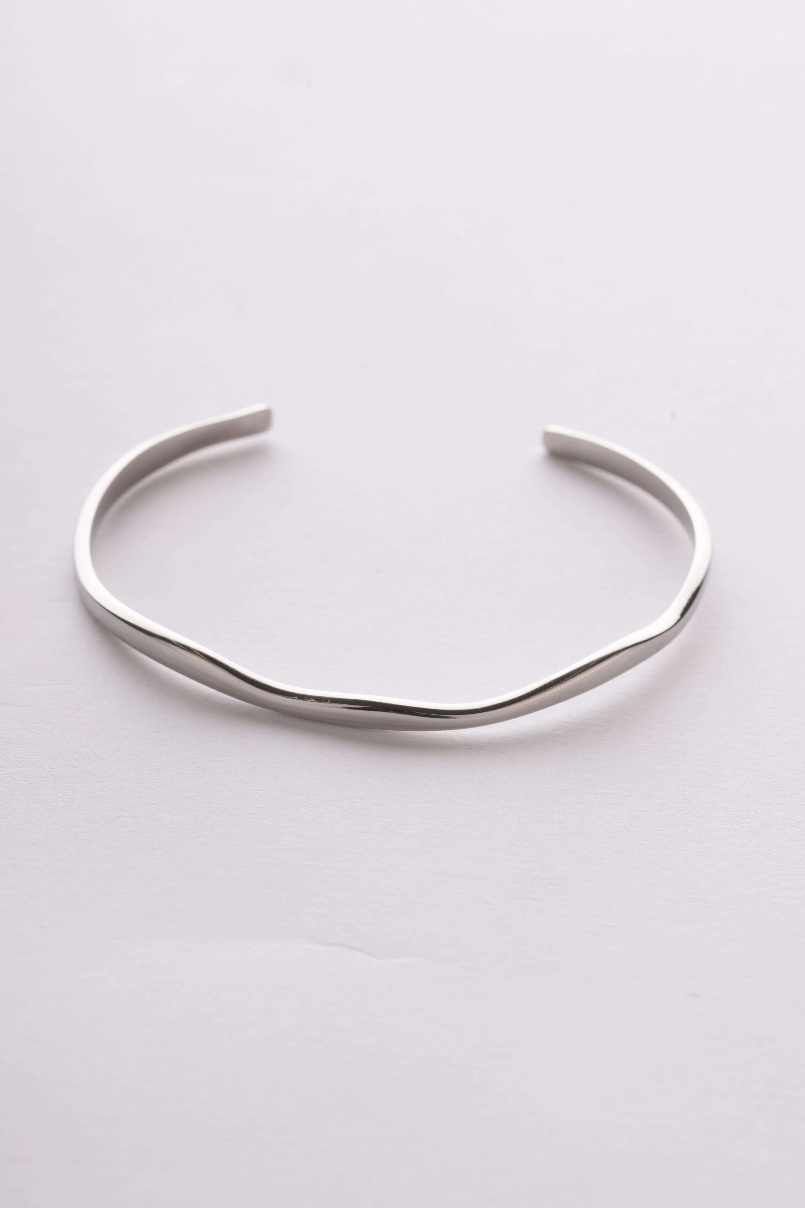 SIERRA BANGLE [SILVER]
