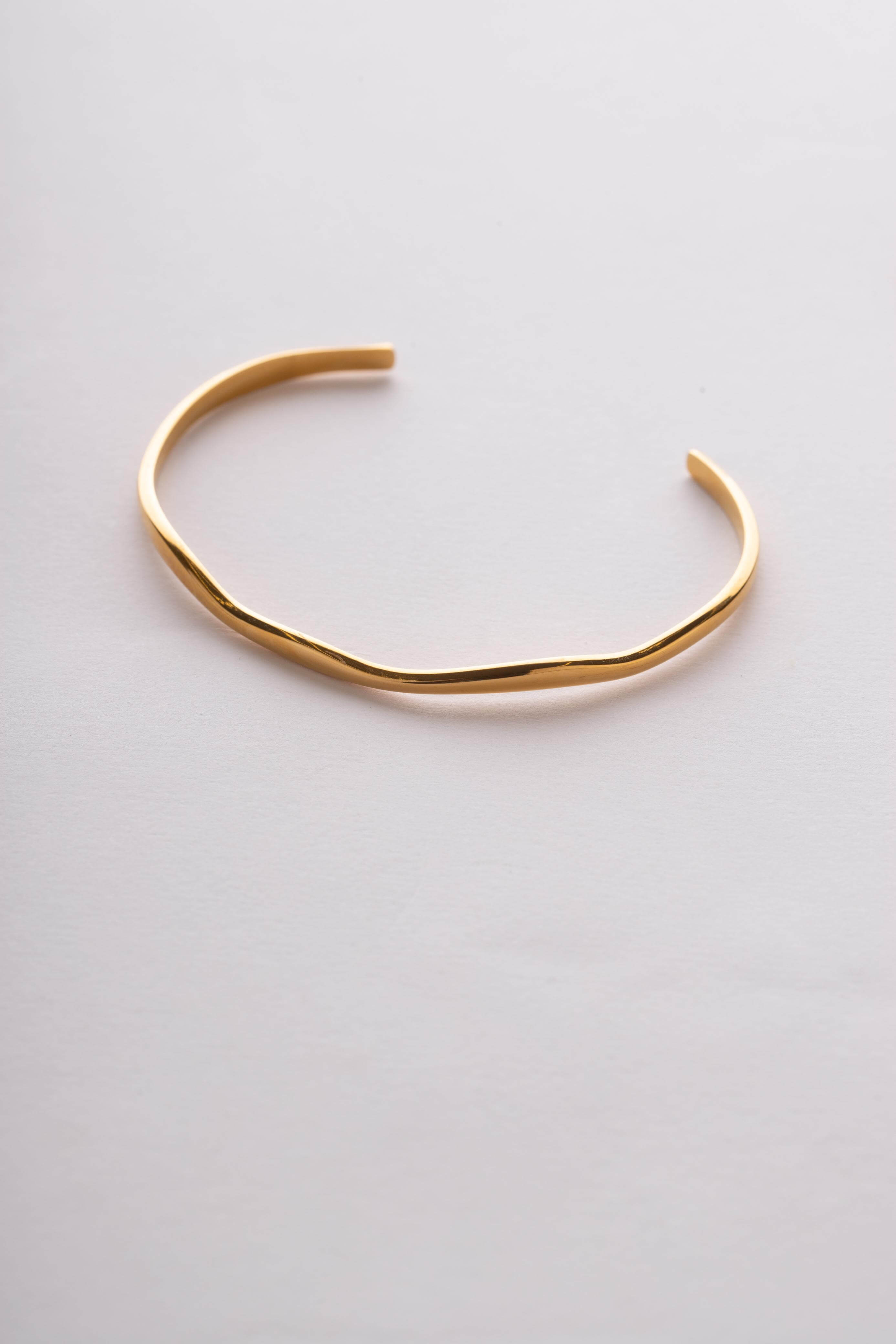 SIERRA BANGLE [GOLD]