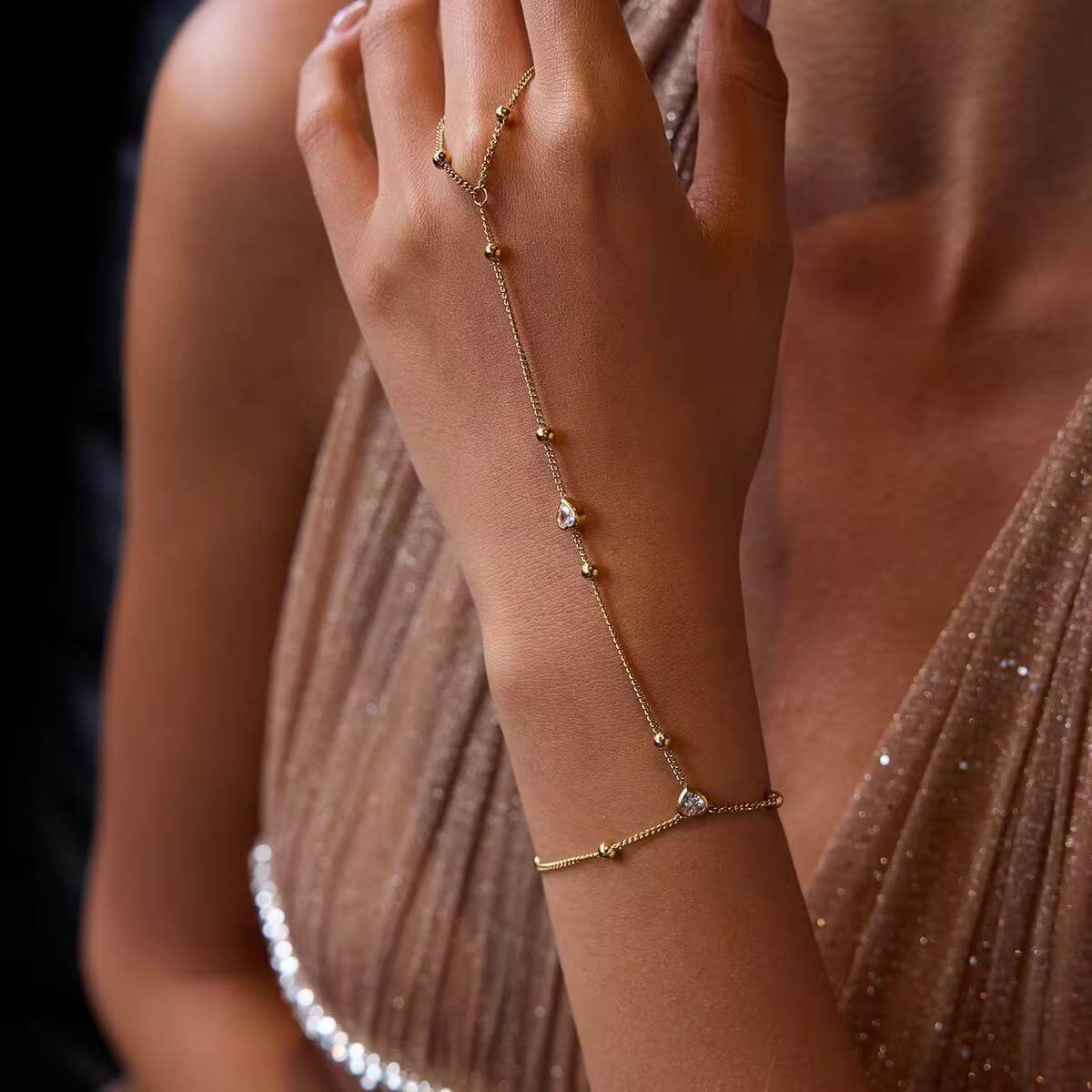 HEART HANDCHAIN
